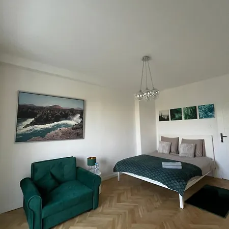 Apartament Metro Swietokrzyska Pokoje Rooms Warszawa Zewnętrze zdjęcie