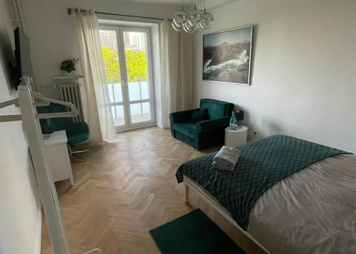 Apartament Metro Swietokrzyska Pokoje Rooms