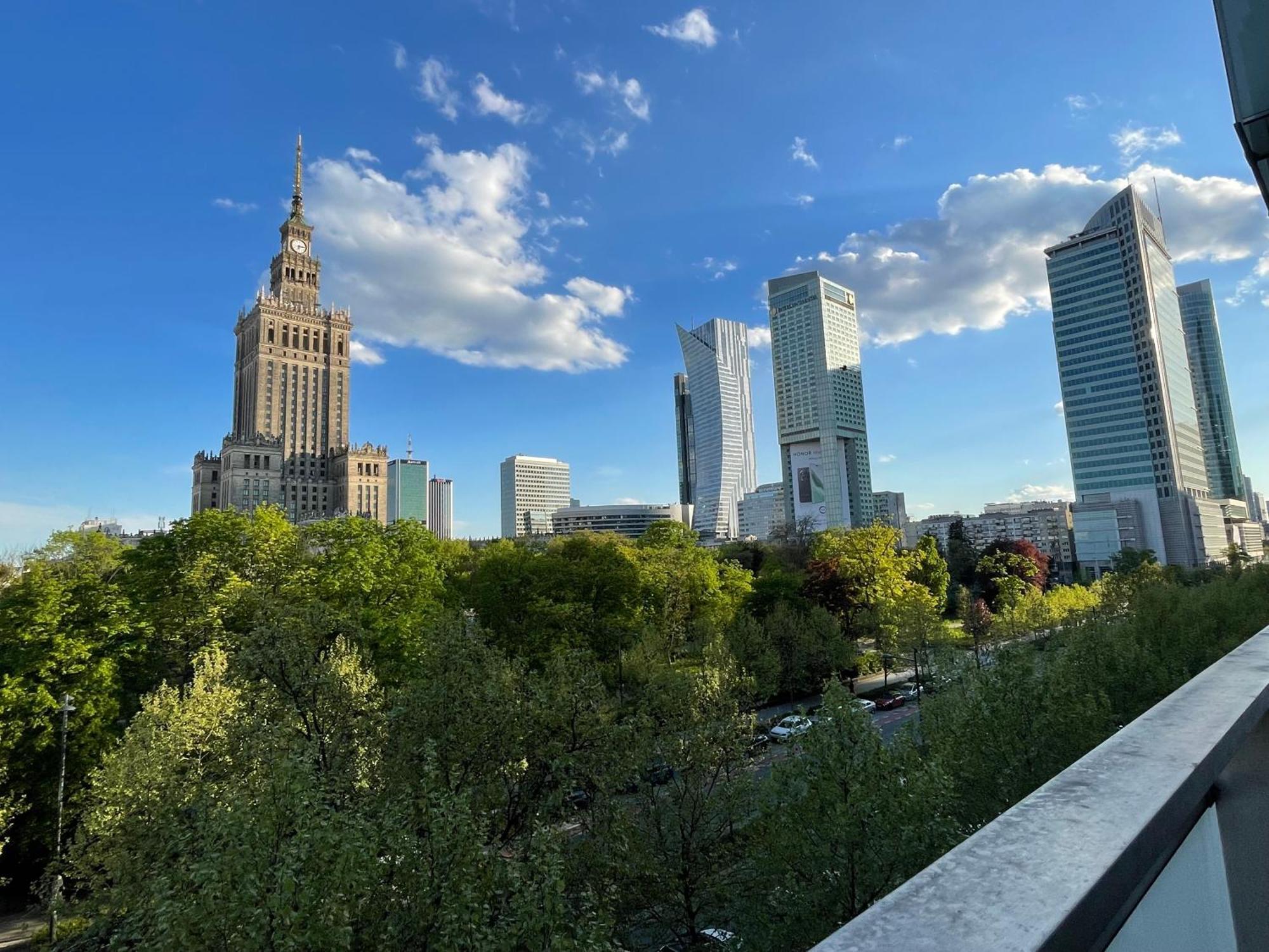 Metro Swietokrzyska Apartament Warszawa